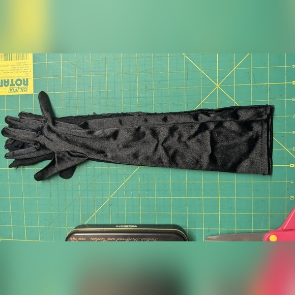 Opera length gloves, available separately or as a set - Picture 4 of 4